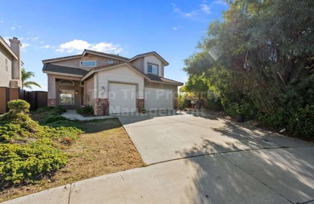 Beautiful 4 bed, 3 bath, 2,726 sqft House in Peaceful San Marcos Neighborhood - Available NOW - 305 Toyon Court, San Marcos, CA 92069
