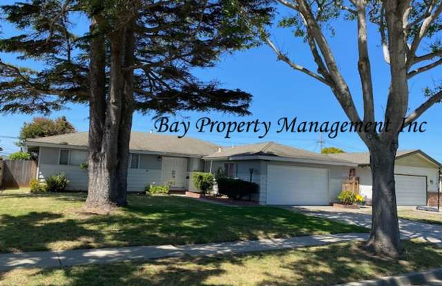 Available now!3 bedroom, 2 bath home in South Salinas - 779 Fairfax Drive, Salinas, CA 93901