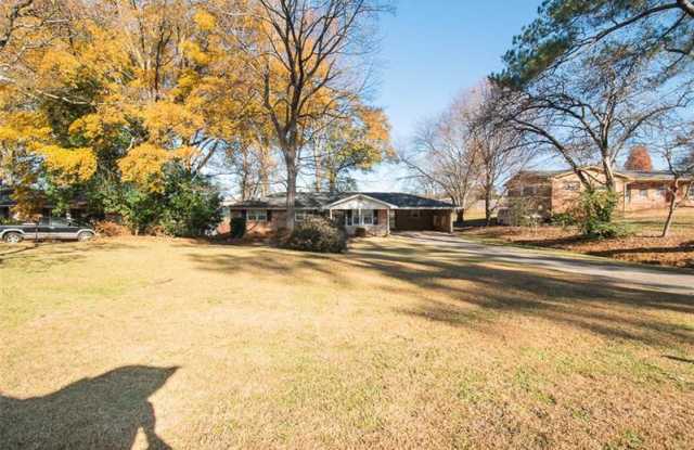 860 Brentwood Drive SW Gallery 2