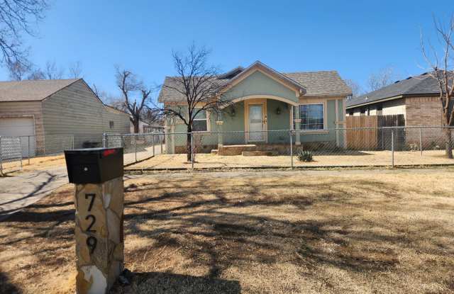 729 N Hayes Street photos photos