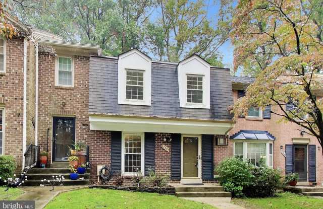 7344 GREENTREE Road Gallery 3