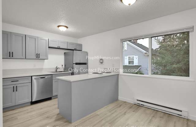 Updated Two Bedroom Unit - First Month Free! photos photos