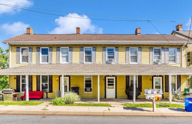 1404 PLEASANT VALLEY Road unit: 2 photos photos