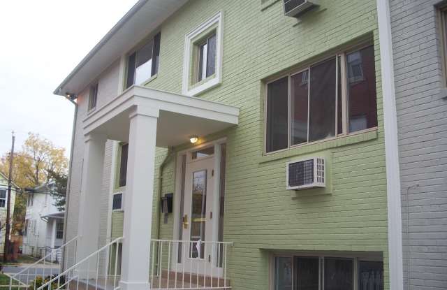 206 E WINDSOR Avenue photos photos