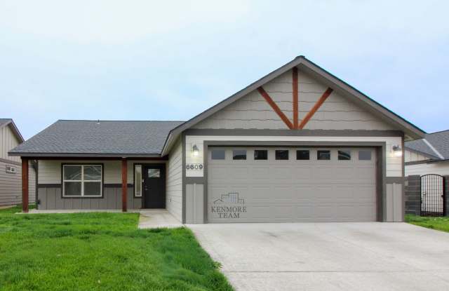 3 Bedroom, 2 Bath Home in West Pasco Gallery 1