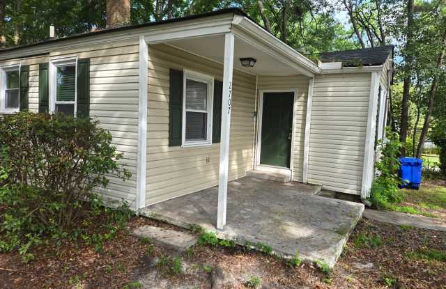 **Beautiful 3 Bedroom Home with Fenced Yard Available for Rent!** photos photos