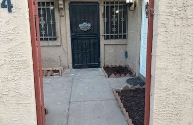 2 Bed 1 Bath Townhouse photos photos