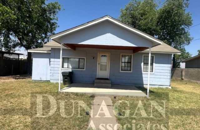 2 bed 1 bath Water Paid- Washer/Dryer Hook ups photos photos