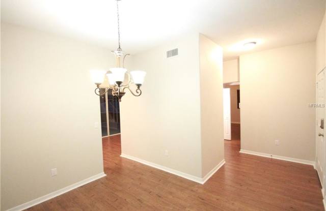 12023 BUTLER WOODS CIRCLE Gallery 3