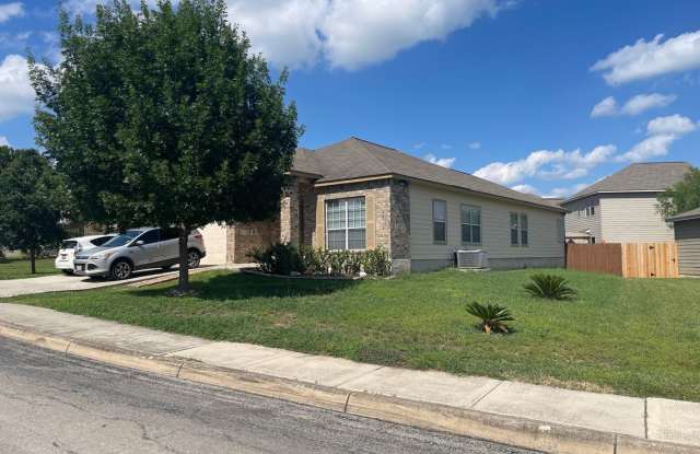 Spacious 3-Bedroom, 2-Bath Single-Story Home in Woodbridge Estates - 8202 Puente, San Antonio, TX 78223