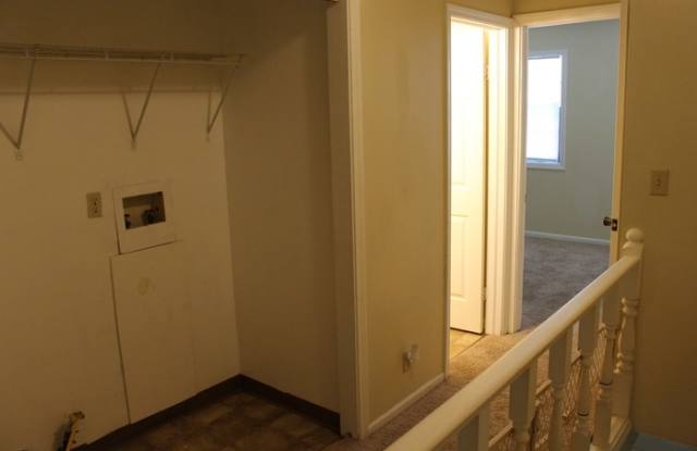 1422 Larain Drive Gallery 3