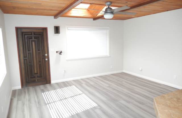 Completely Remodeled 2 Bedroom in the Heart of Bay Park!! Gallery 4