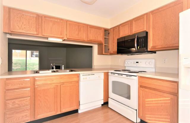 1949 Hunting Lake Court Gallery 2