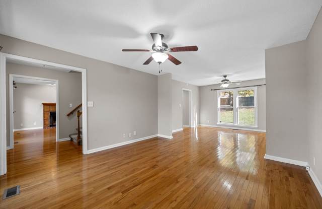 3 Bedroom Home In Meadowbrook Subdivision For Rent! - 1119 Stonebrook Drive, Clarksville, TN 37042