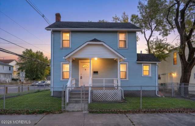 1204 Florence Avenue Gallery 1
