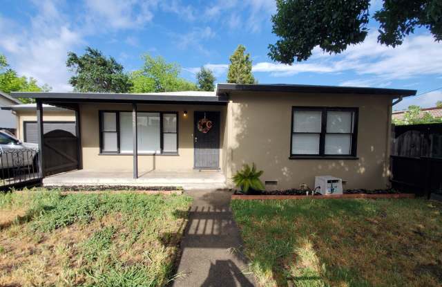 1545 Sunrise Ave - 1545 Sunrise Avenue, Modesto, CA 95350