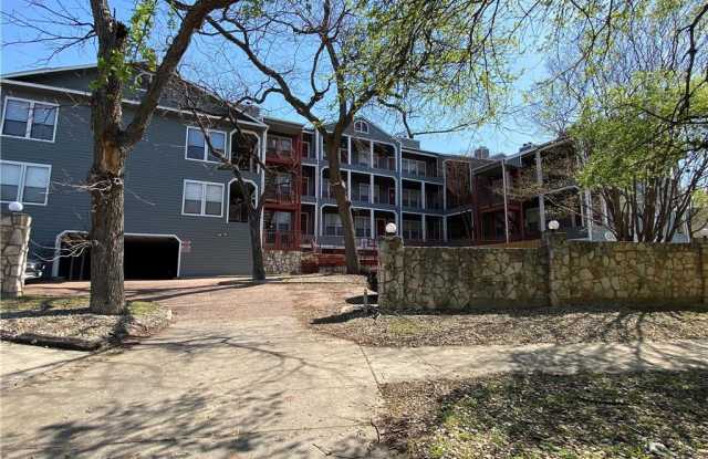 2901 San Jacinto Blvd photos photos
