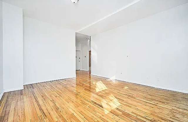 910 Park Pl Apt 1D Gallery 3