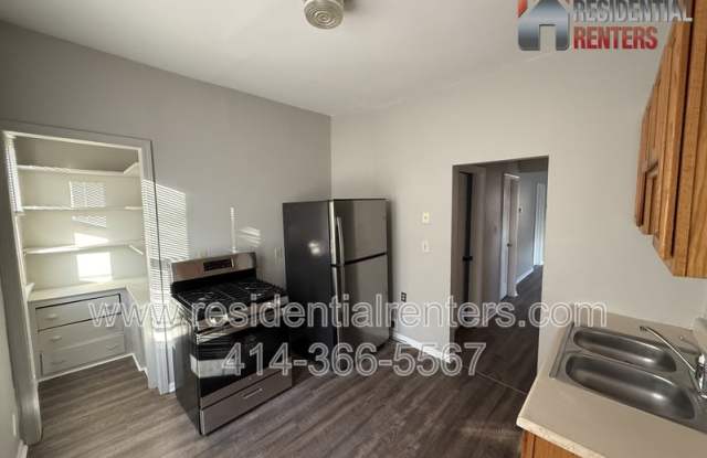 2135 N 44th Street photos photos