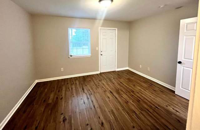 Two bedroom, 1.5 bath condo in High Point--Oakmont Condominiums photos photos