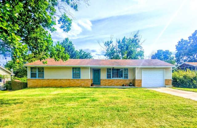 3 bd, 1.5 ba house, N Central location, fenced backyard, w/d option photos photos