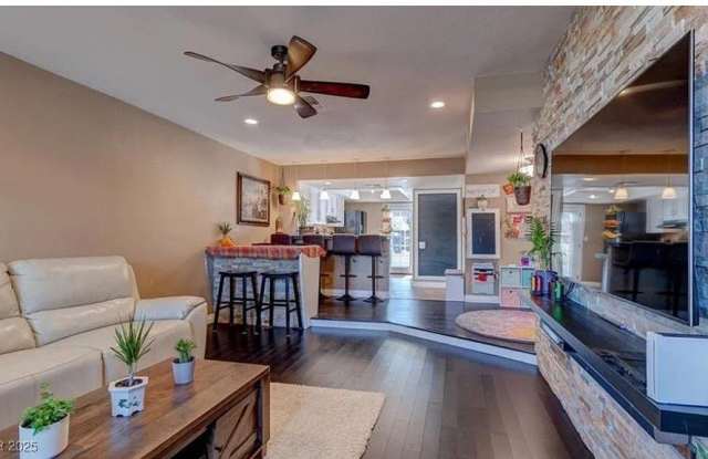 6504 Ironbark Lane photos photos