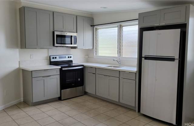 98-104 Pahemo Place - 98-104 Pahemo Place, Waimalu, HI 96701