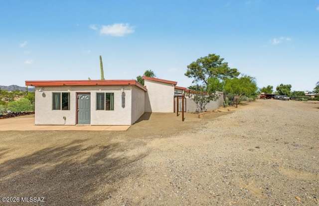 2845 N Silver Spur Drive Gallery 1