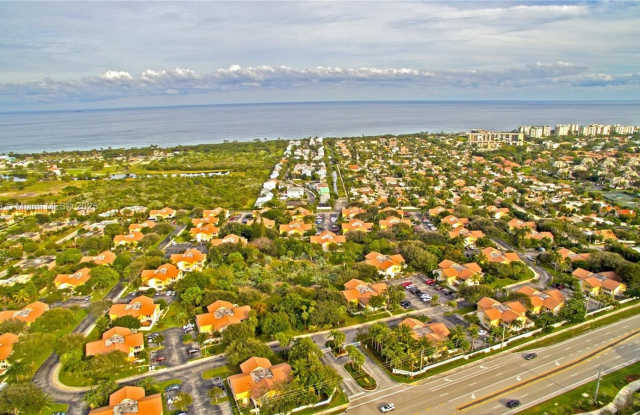 275 Seabreeze Cir photos photos