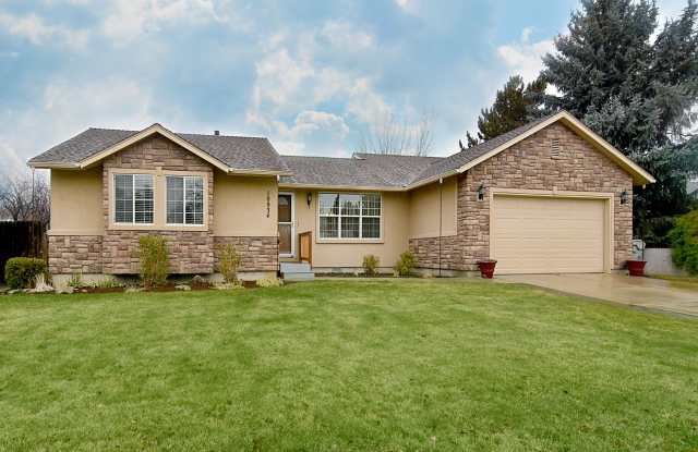 3BD Home on an Oversized Lot with a Standalone SHOP!! photos photos 3BD Home on an Oversized Lot with a Standalone SHOP!! photos photos