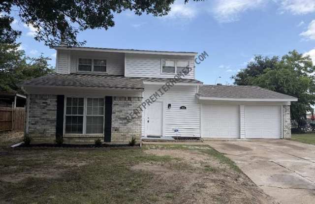 415 Stonehenge Drive - 415 Stonehenge Drive, Arlington, TX 76014