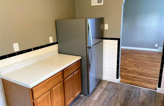 8925 Whitstone Court Gallery 4
