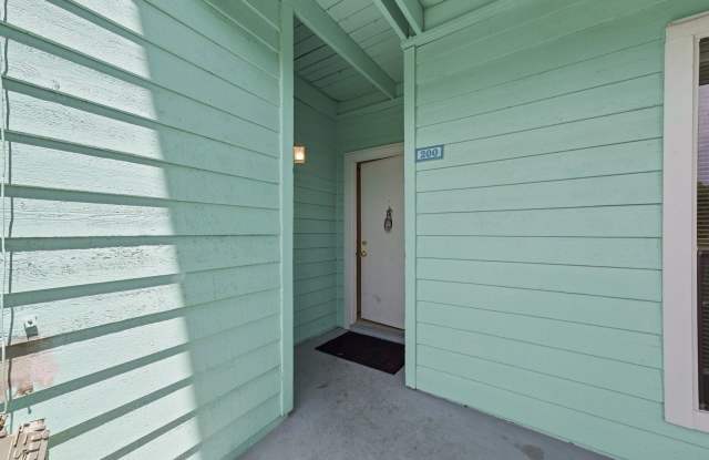 2bd/2ba Ground Floor Unit in the Harbor Club Condominiums in Palm Harbor! Gallery 3