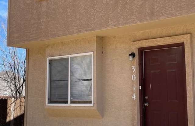 La Jolla 2BD Two-Story End-Unit Townhome conveniently located to COS Airport and Local Military Bases - 3014 Starlight Circle, Colorado Springs, CO 80916