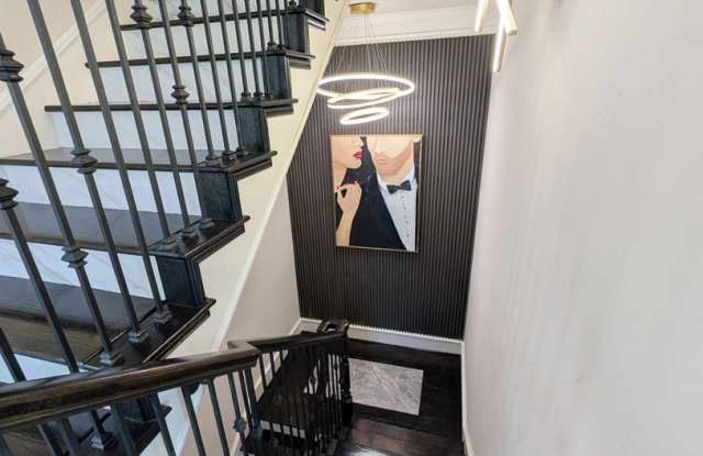 Furnished Home in Deep Deuce Gallery 4