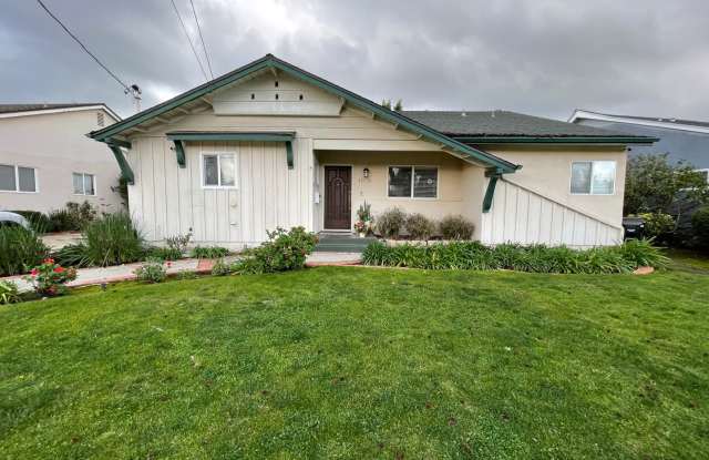 Large home with private yard photos photos