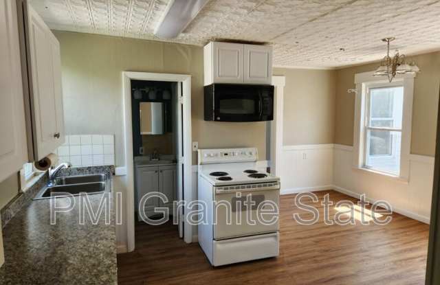 12 Malvern St - 12 Malvern Street, Manchester, NH 03104