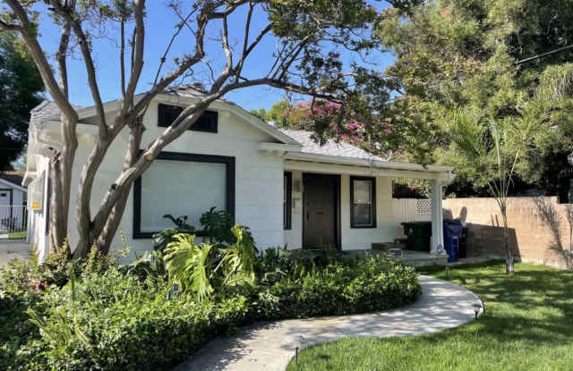 21920 Galvez St photos photos