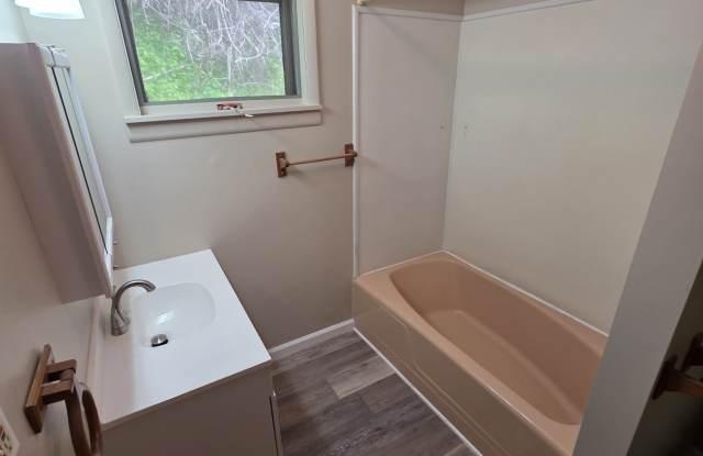 135 8th Street - 1 Gallery 3