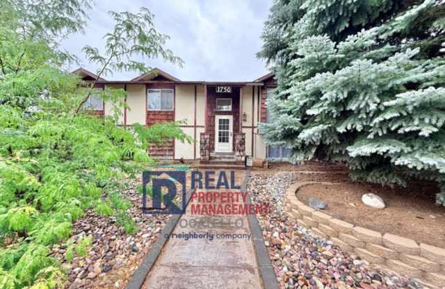 4 bed 2.5 Bath Home 2 car garage - Highland Area - Small pets negotiable photos photos