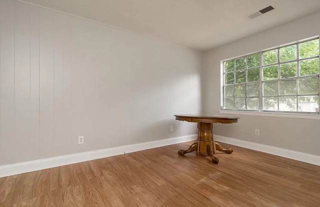 3 Bed 1.5 Bath in Atlanta! Gallery 4