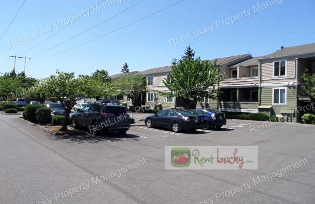 Wonderful 2-Bedroom Top Floor Condo in Renton - Great Location! photos photos