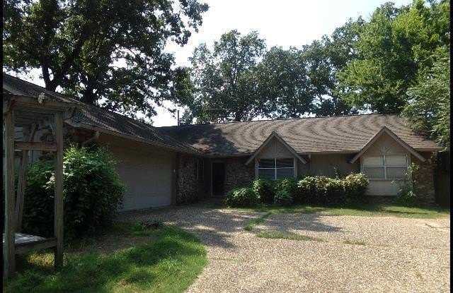 1411 Old Forge Drive Gallery 2