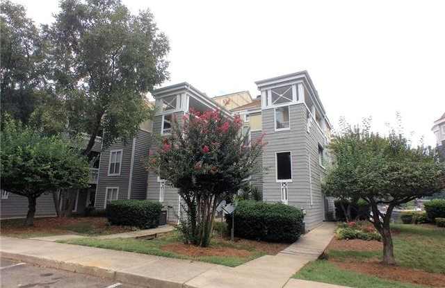 18761 Vineyard Point Lane Gallery 4
