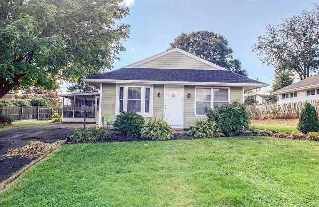225 ALLENDALE Drive Gallery 1