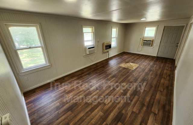 104 Osage Street (Asher) Gallery 3