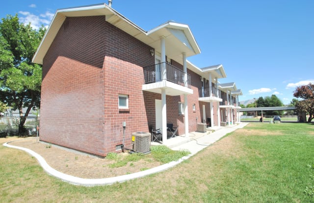 60 N Center-1 - 60 North Center Street, Wellsville, UT 84339
