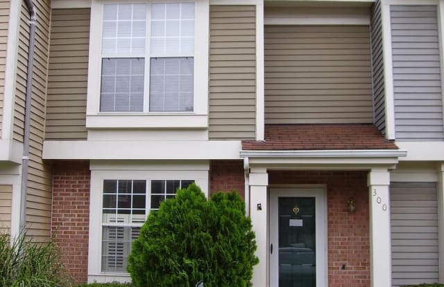 300 SEDGEMOOR SQ - 300 Sedgemoor Square, Sterling, VA 20164