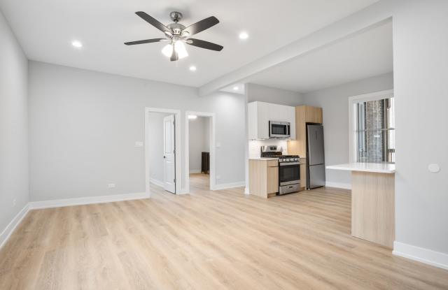 7427 N Clark St photos photos