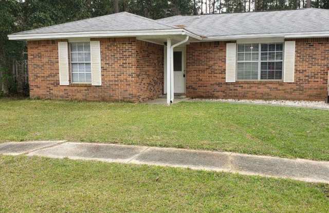 Nice 3 Bedroom Home For Rent! Gallery 1